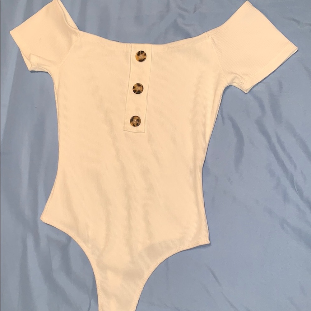 Off the shoulders body suit